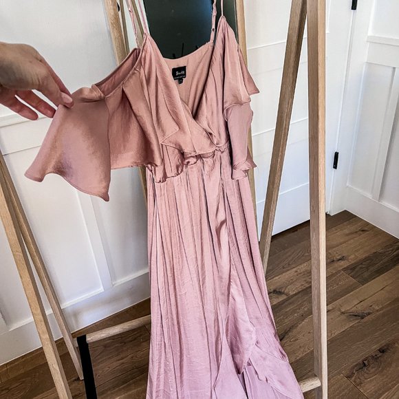 BARDOT - rose satin drop shoulder "Moriah" wrap maxi dress - Picture 4 of 5